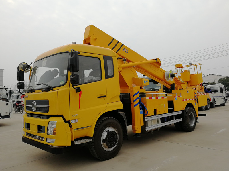 東風(fēng)天錦26米伸縮臂高空作業(yè)車